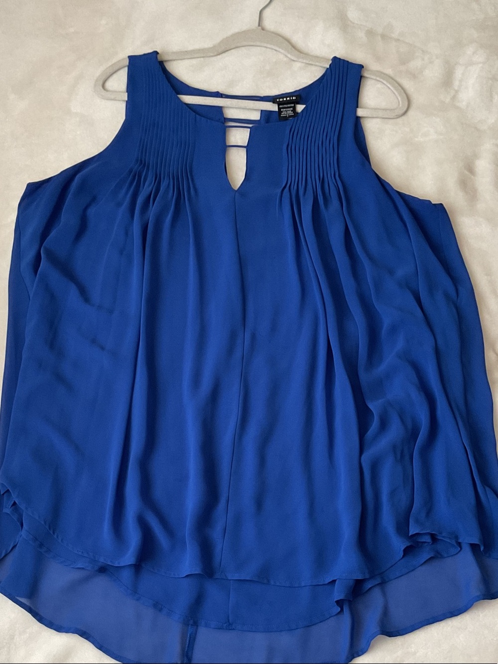 TORRID Cobalt Blue Pleated Keyhole Chiffon Camisole